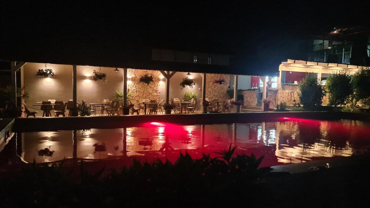 Hotel Casa Wanted Orşova Esterno foto