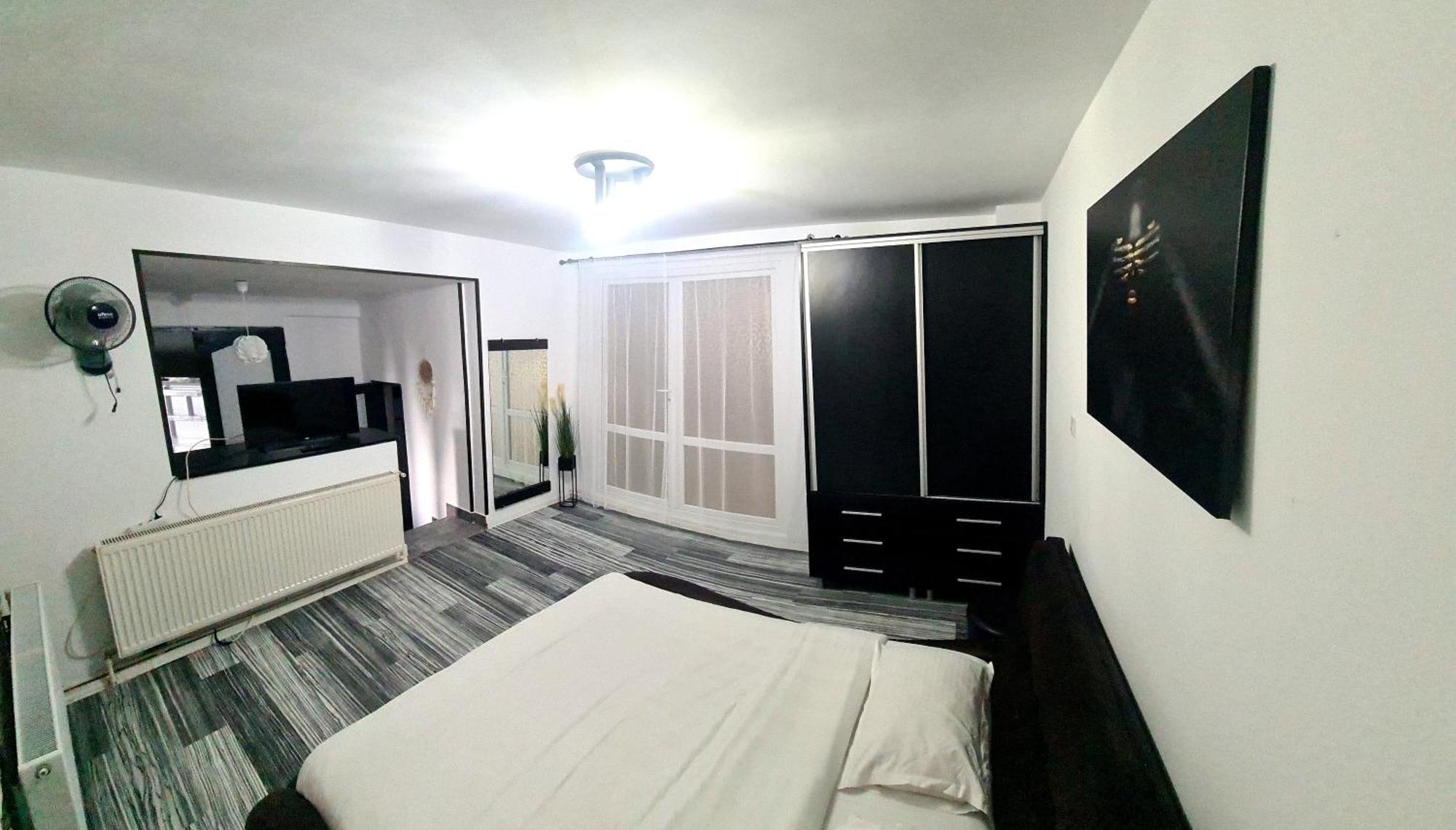 Hotel Casa Wanted Orşova Esterno foto