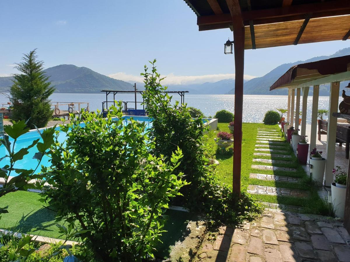 Hotel Casa Wanted Orşova Esterno foto