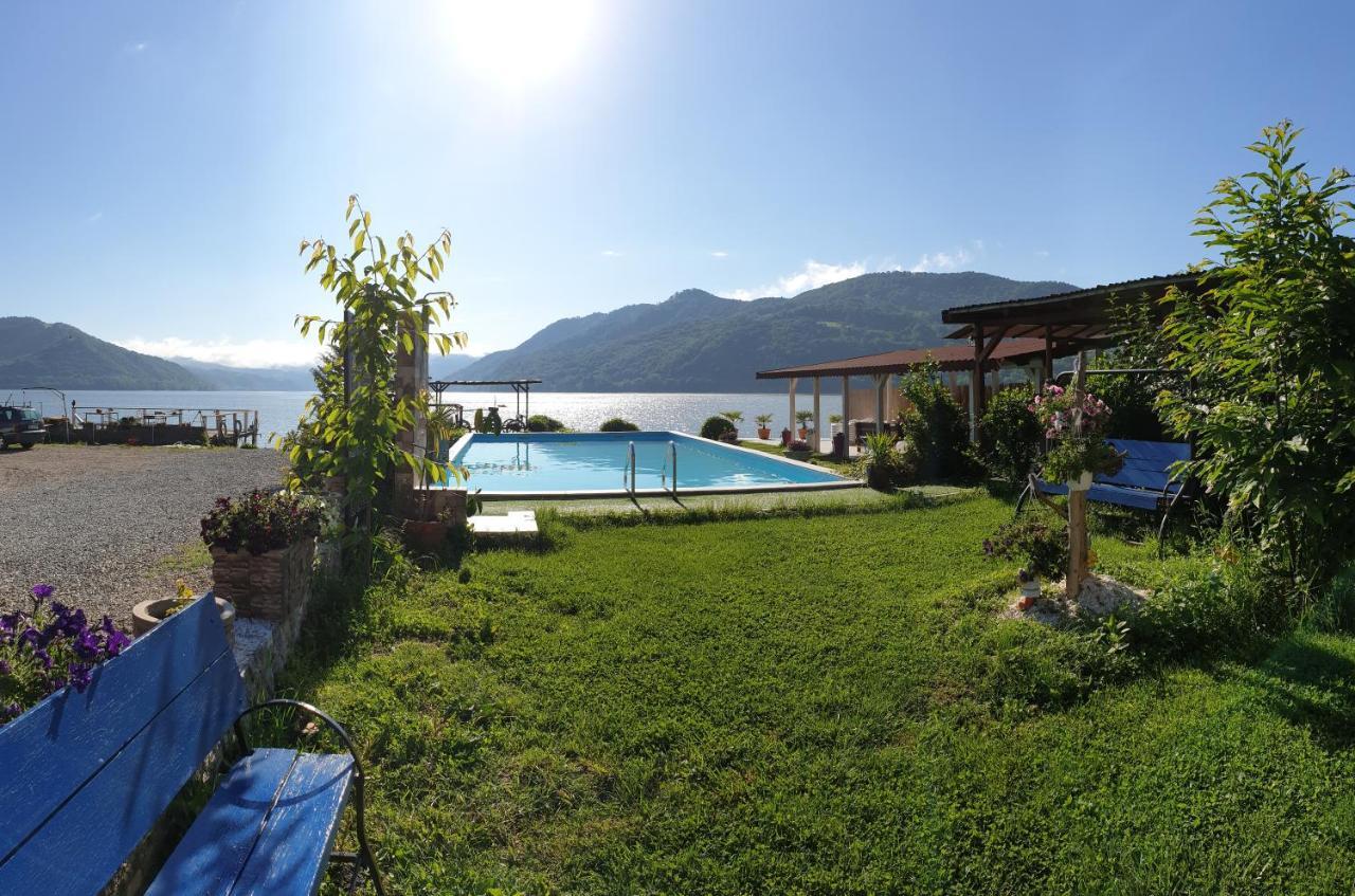Hotel Casa Wanted Orşova Esterno foto